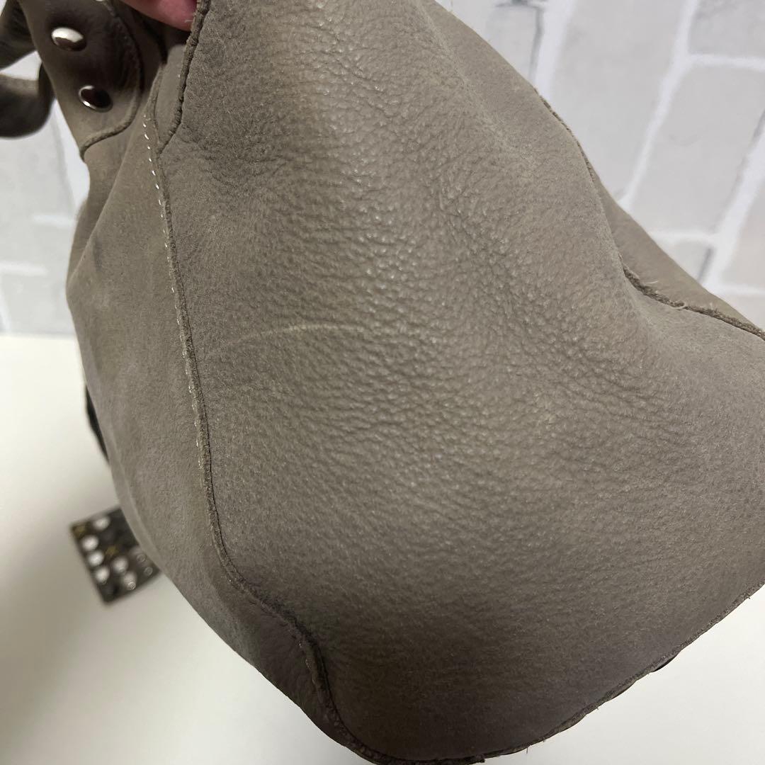 TRES archive グランジ ワンショルダーバッグ 肩掛け スタッズ 牛革