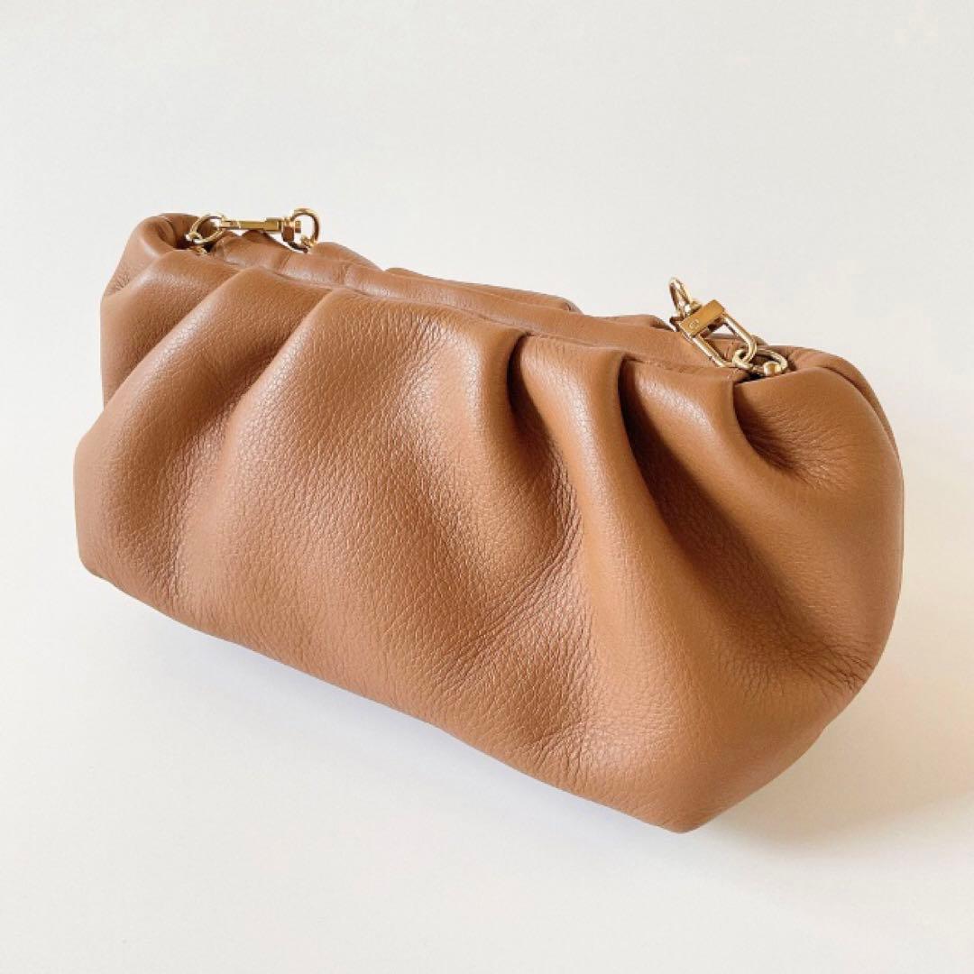 【未使用に近い】BRENTELLA ブレンテッラ　チェーンバッグ