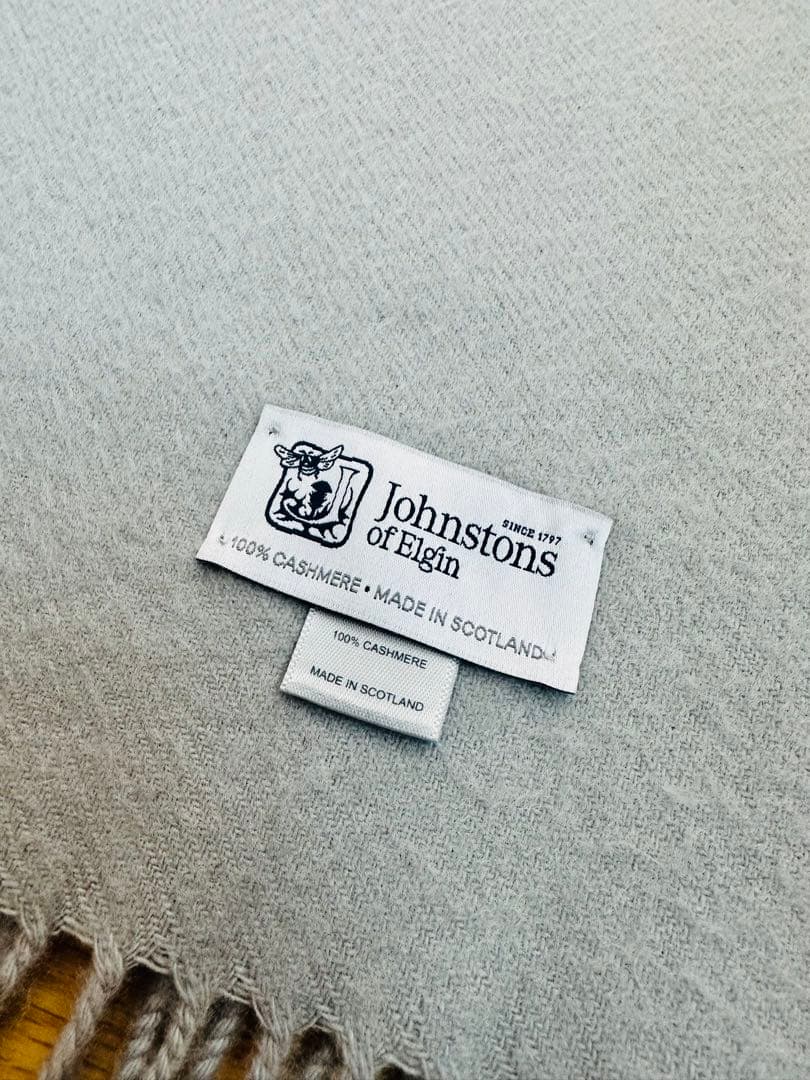 【美品】ジョンストンズ　カシミヤ大判ストール LIGHT FLAT GREY