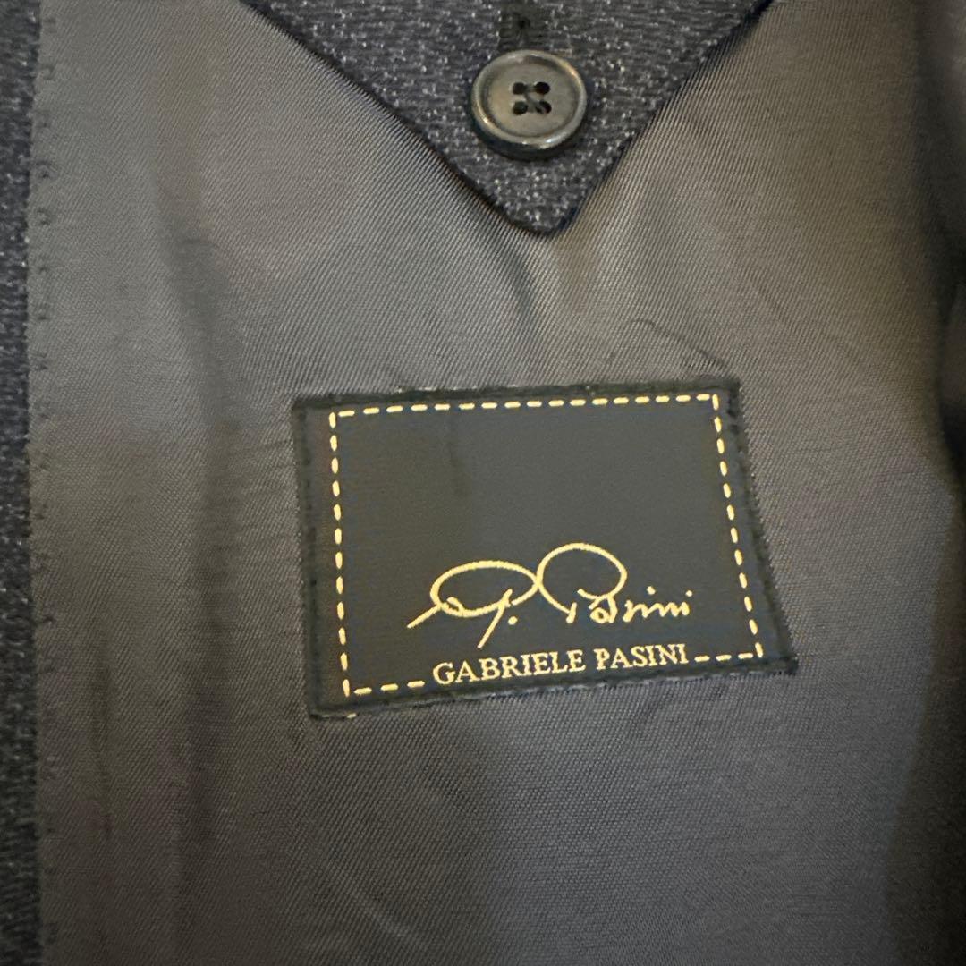 イタリー　ダークブルー スリーピーススーツ ウール混紡