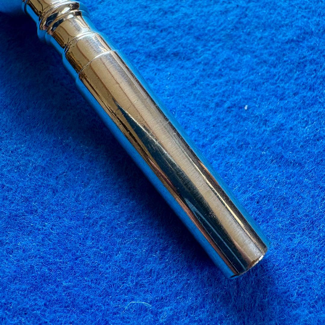 BACH CORP. 8C 旧刻印