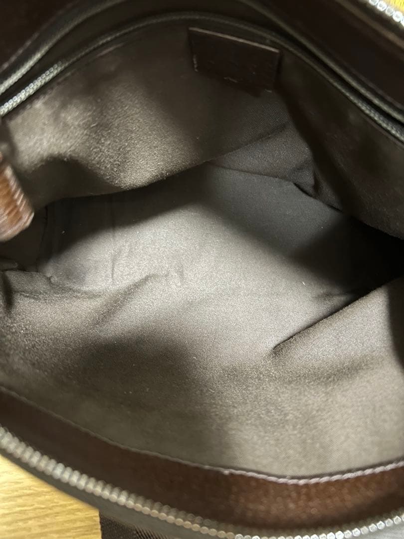 グッヂ　GUCCI ショルダーバッグ