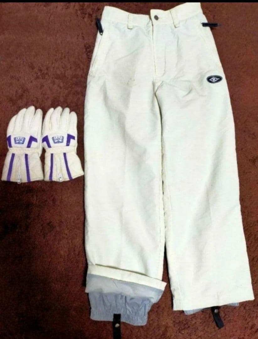 スキー手袋　Sサイズ、キラーループ　スノボ・スキー パンツ　Mサイズ