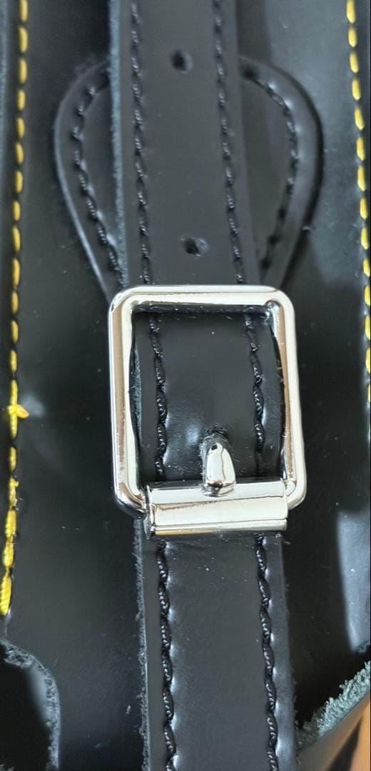 最安値　Dr. Martens 7インチ サッチェルバッグ