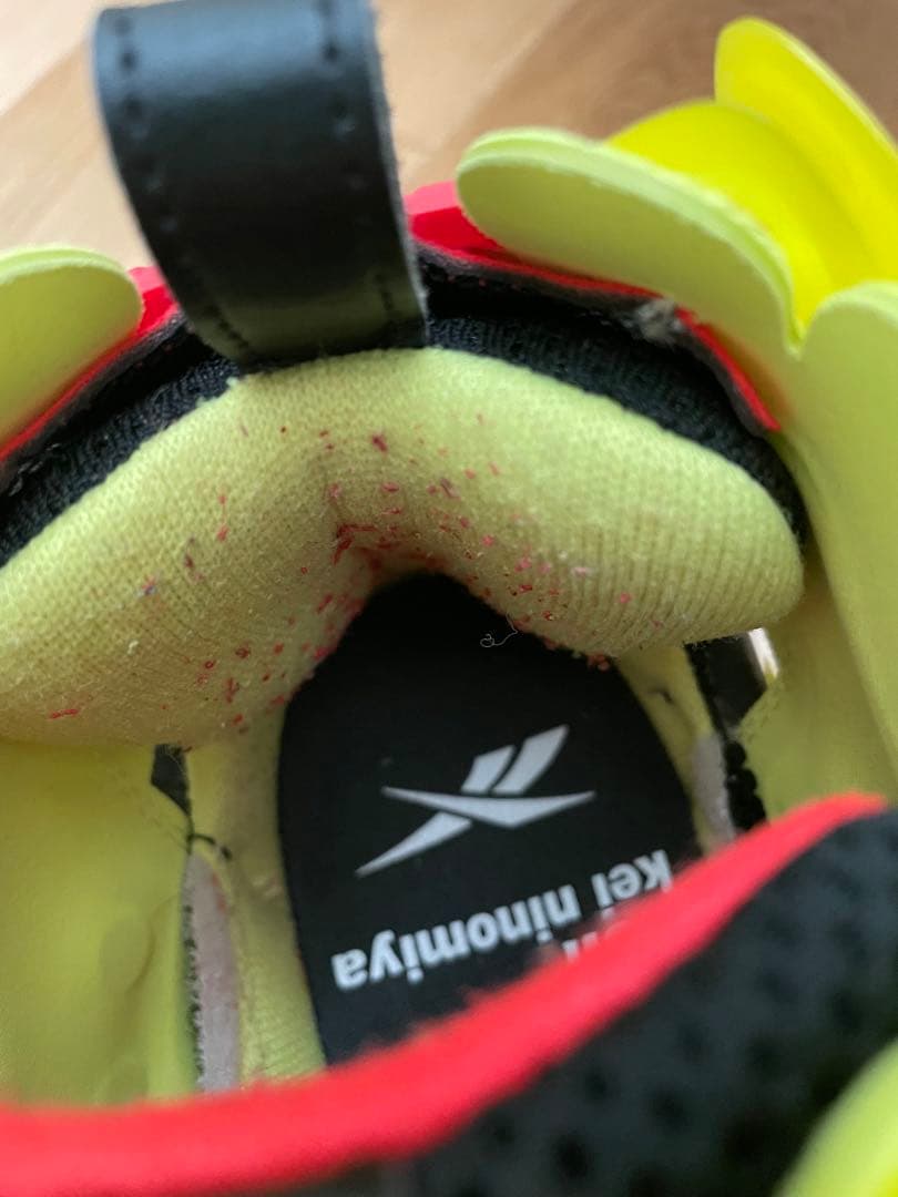 ノワールケイニノミヤ Reebok ポンプフューリー 23.5cm