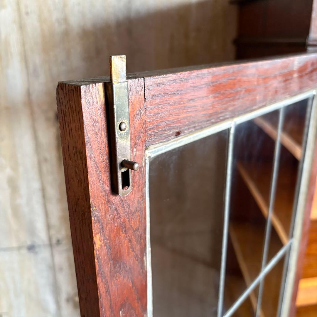 英国アンティーク　ヴィンテージ ブックシェルフ　猫脚キャビネット　クラシック