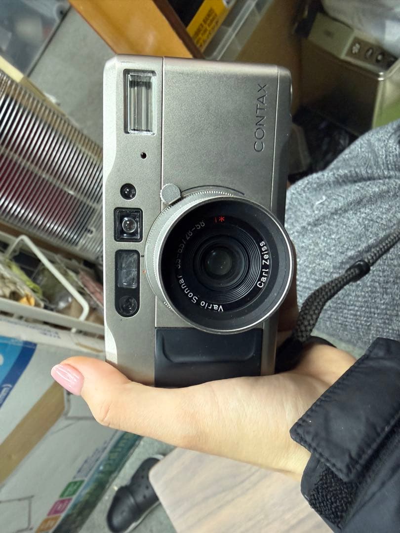 【ジャンク品】CONTAX コンパクトフィルムカメラ シルバー