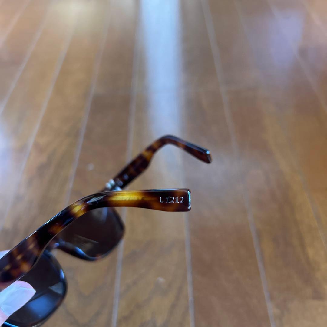 新品級　ラコステ　サングラス