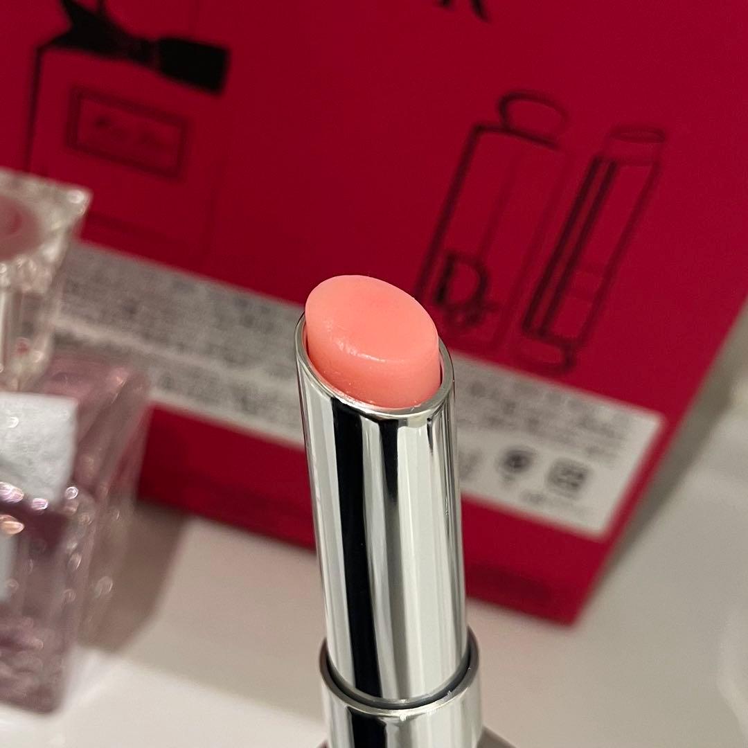 2026年バレンタイン限定ラッピングコフレセット　ミス ディオール＆リップバーム