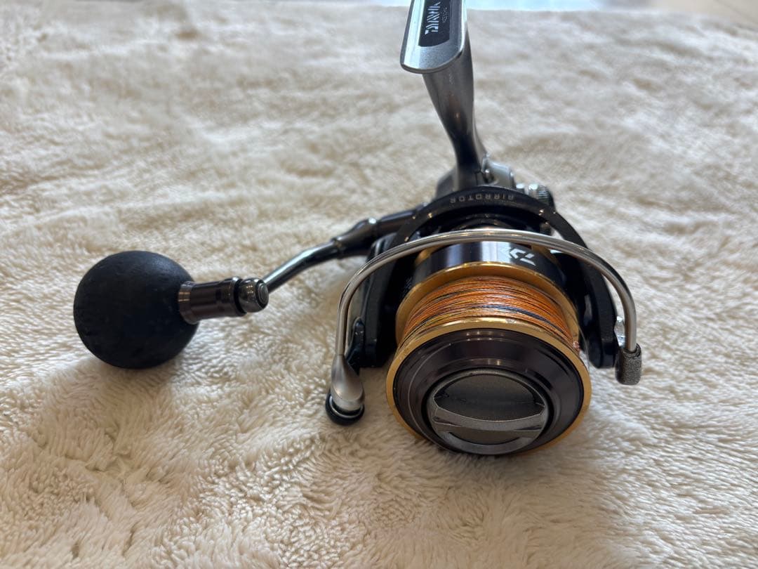 DAIWA VADEL 4000 スピニングリール