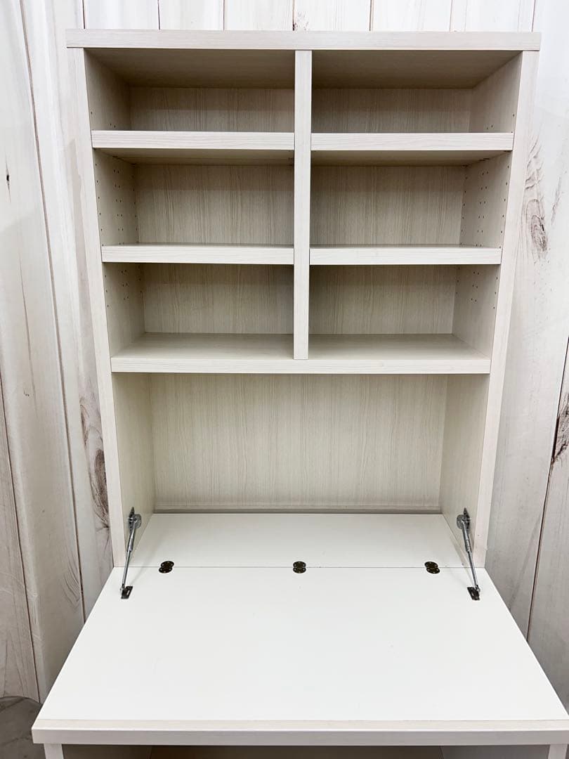 ライティングビューロー　デスク　多収納②