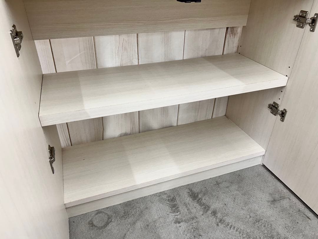 ライティングビューロー　デスク　多収納②