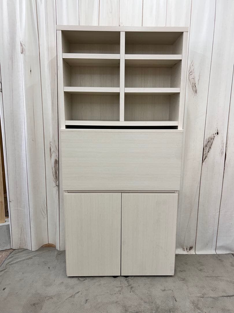 ライティングビューロー　デスク　多収納②