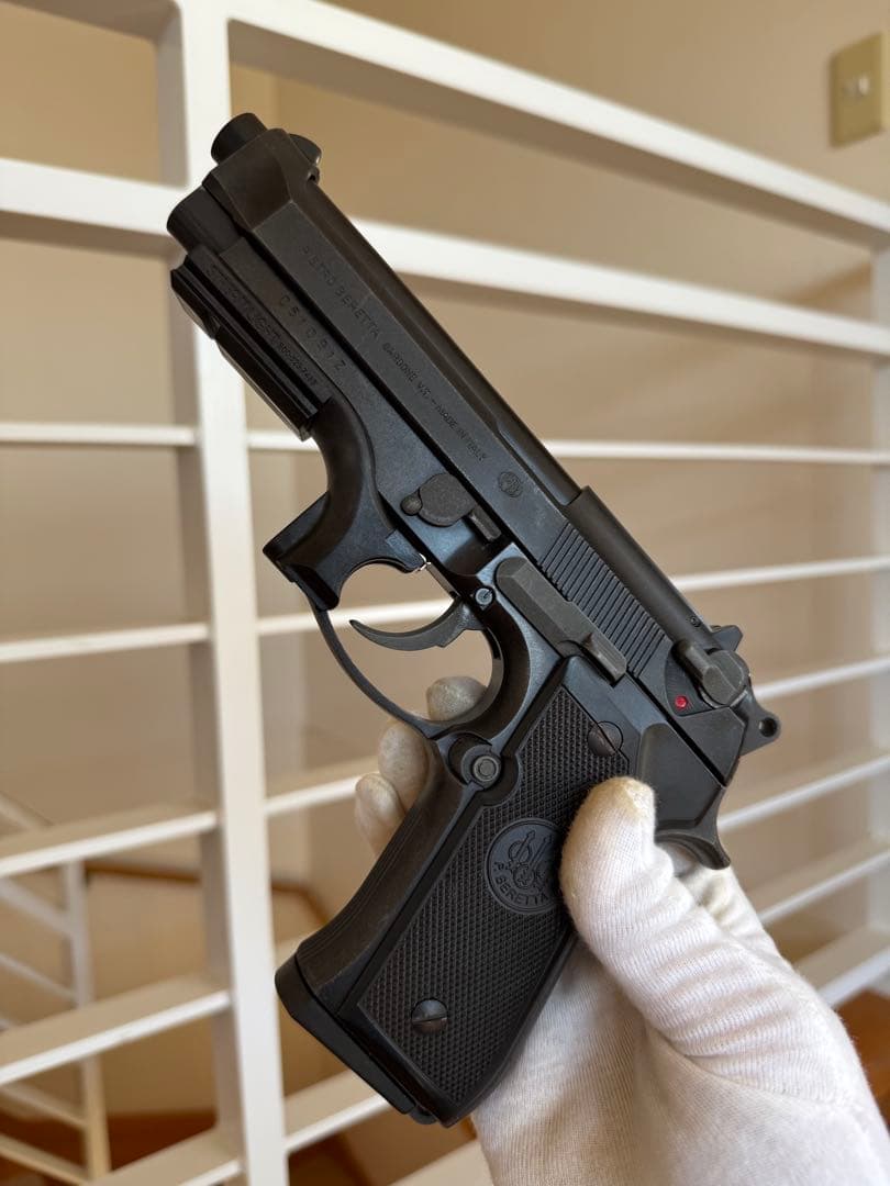MGC BERETTA M92F SRHW 実物マウント付き HW モデルガン