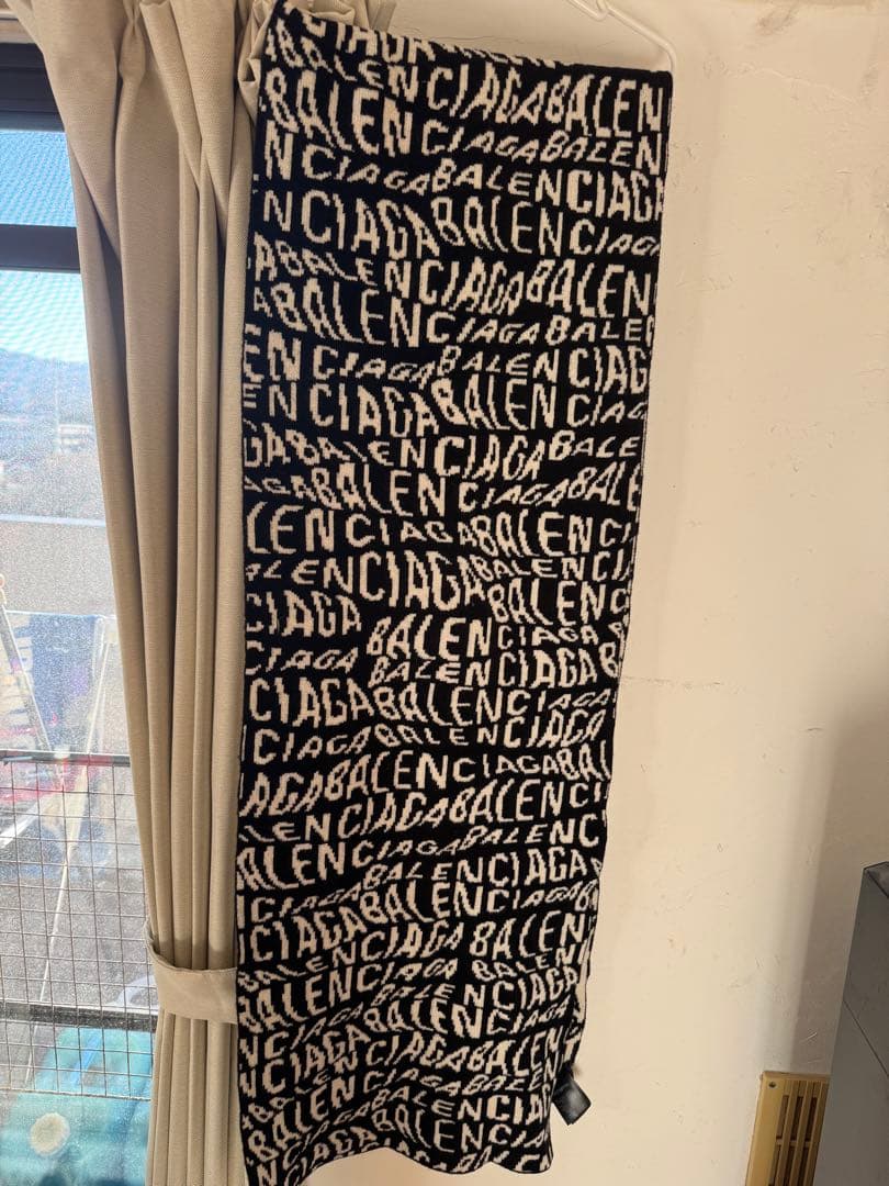 BALENCIAGA モノグラムマフラー ストール 白黒 美品