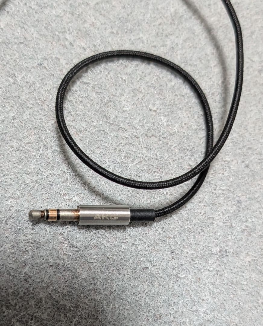 イヤホン AKG K3003