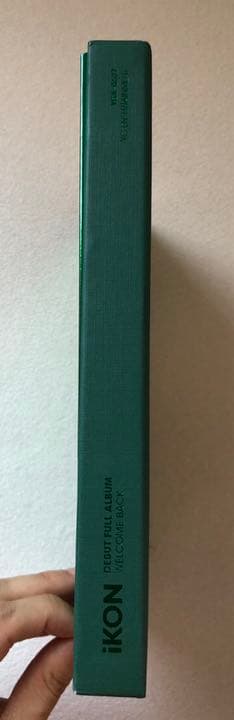 iKON 全員直筆サイン入り　デビューフルアルバム　写真、ポストカード付き