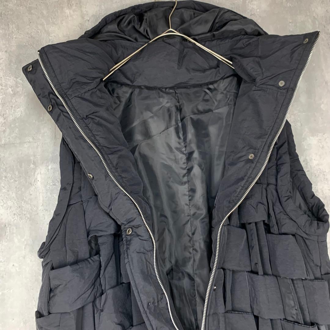 antiqua treecafe ダウン級ベスト 黒　ブロック編み　冬