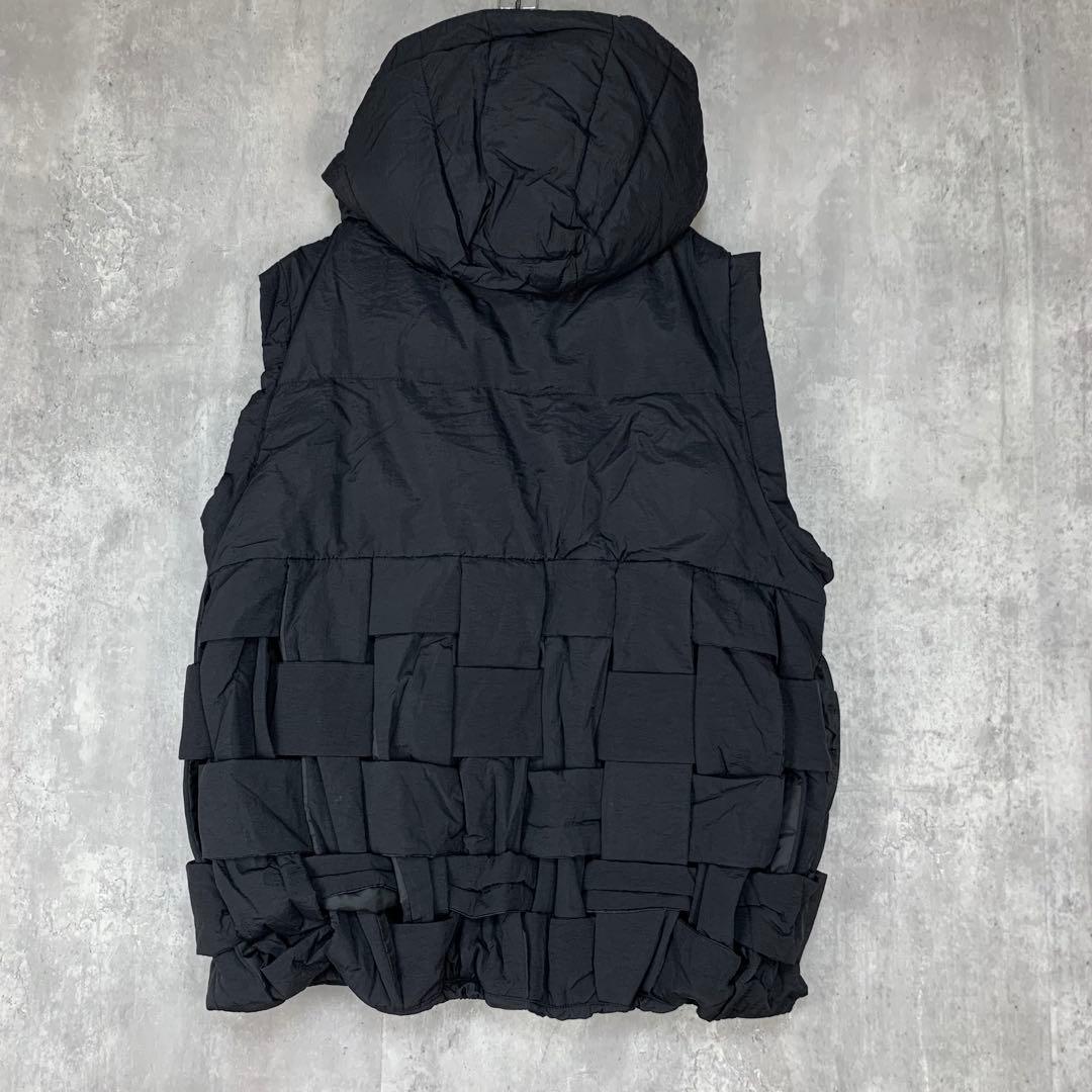 antiqua treecafe ダウン級ベスト 黒　ブロック編み　冬