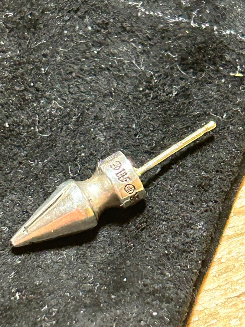 クロムハーツ CHROME HEARTS スパイクスタッドピアス 片耳