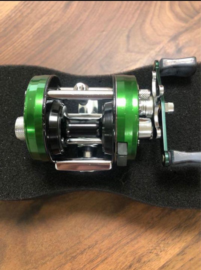 アブガルシア アンバサダー2500CI グリーン