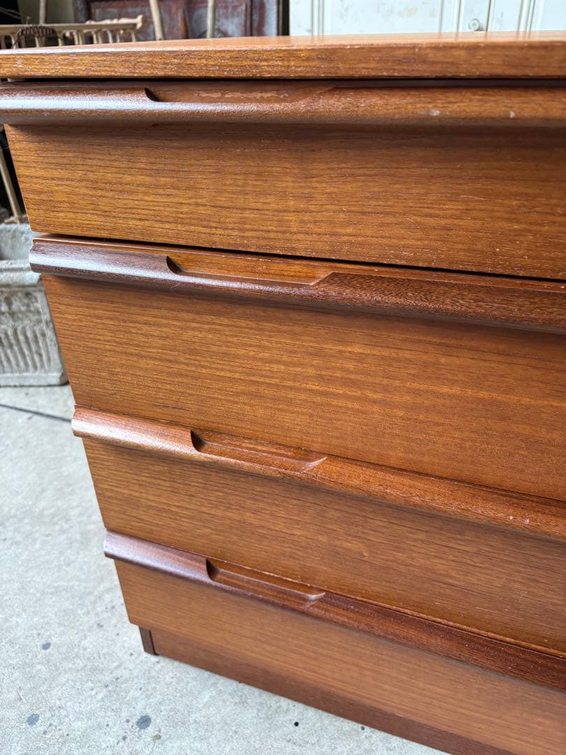 4段チェスト　ミッドセンチュリー　ヴィンテージ　サイドチェスト