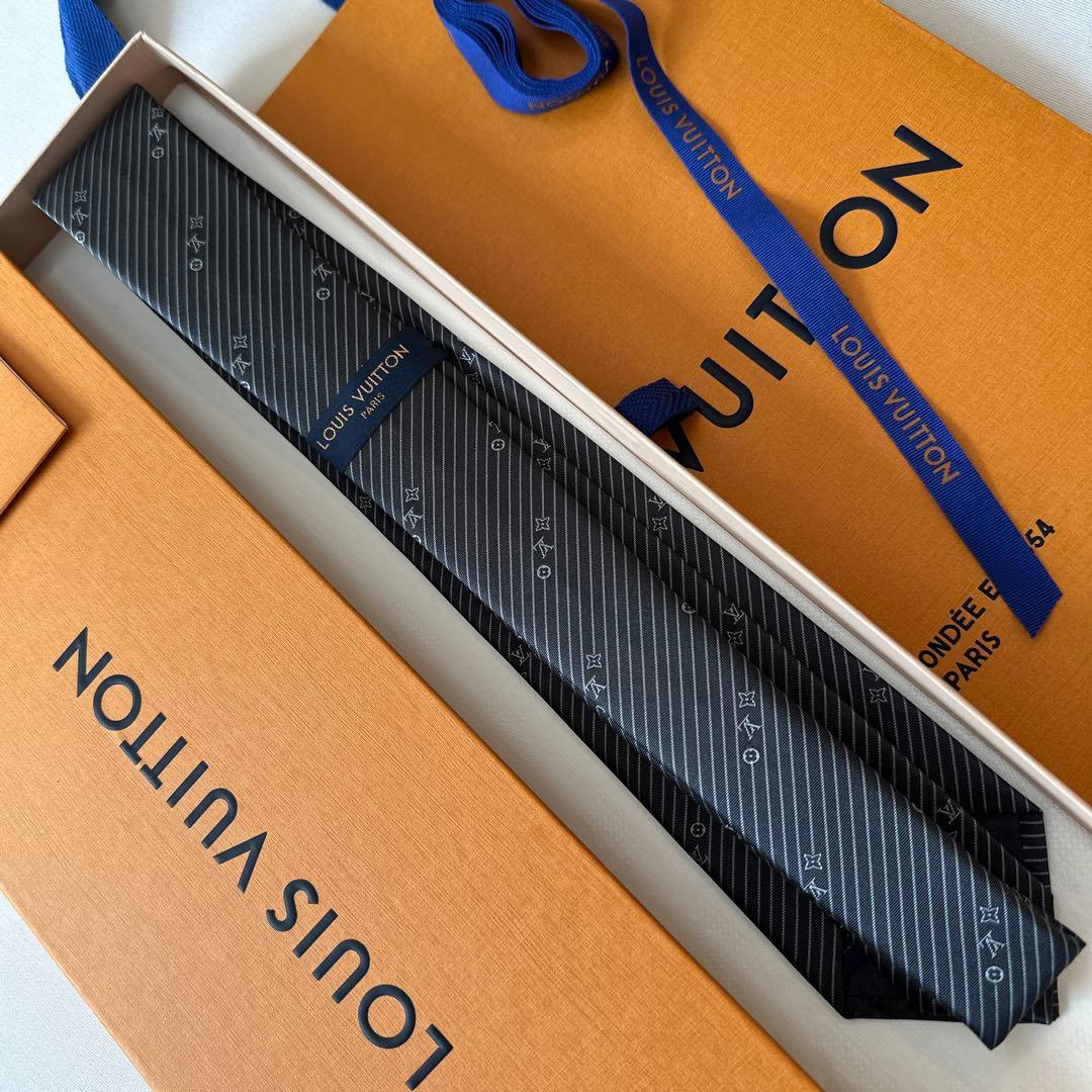 ルイ ヴィトン ネクタイ・モノグラム オンライン 新品 未使用