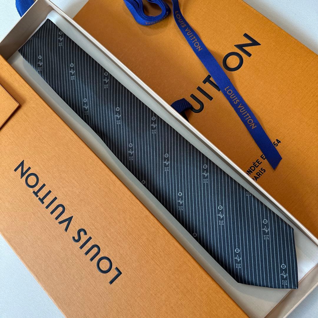 ルイ ヴィトン ネクタイ・モノグラム オンライン 新品 未使用