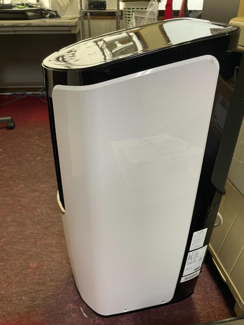 美品 アイリスオーヤマ ポータブルクーラー IPP-2621G 2021年製2F