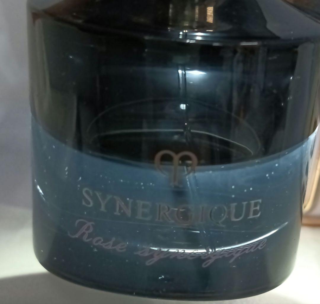 資生堂クレ・ド・ポー ボーテ ローズシナクティフSYNERGIQUE 50ml