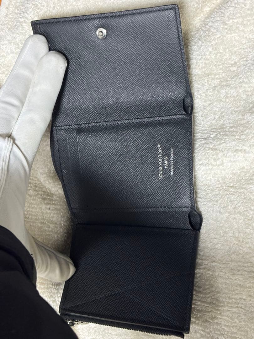 LOUIS VUITTON ヴィクターウォレット