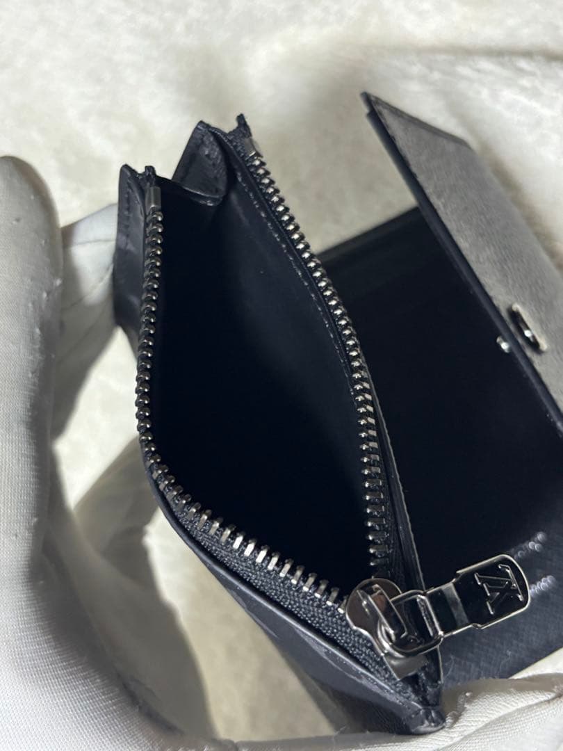 LOUIS VUITTON ヴィクターウォレット