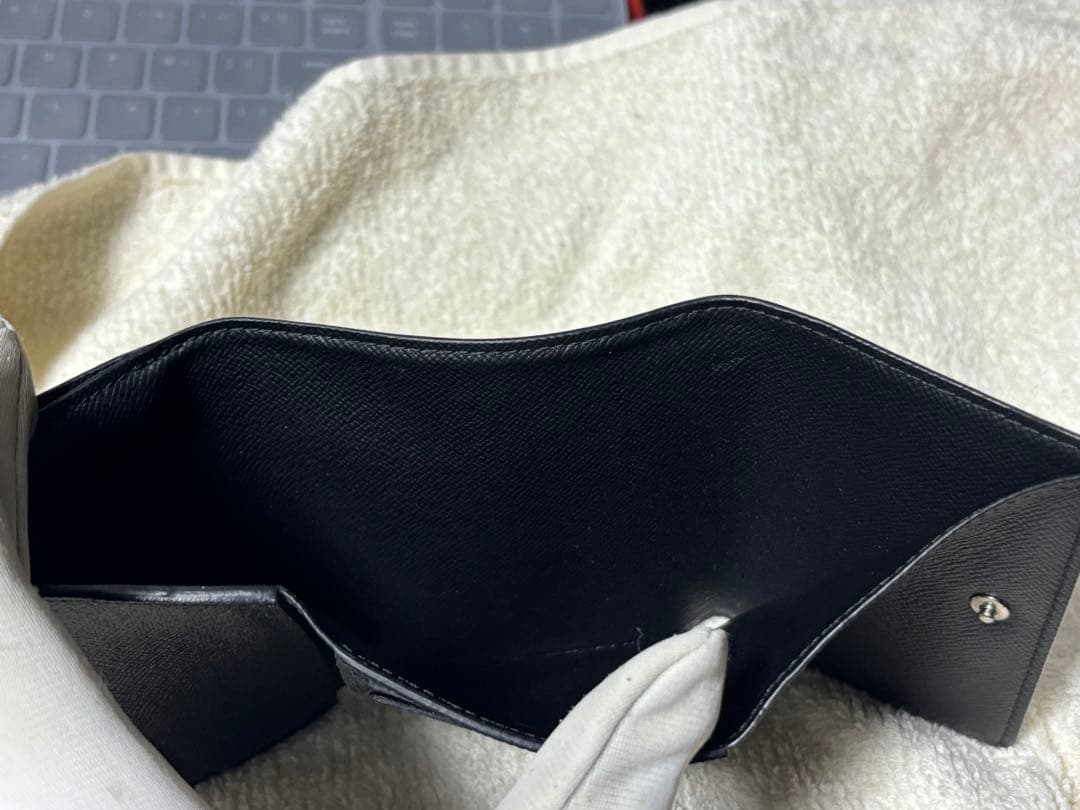 LOUIS VUITTON ヴィクターウォレット