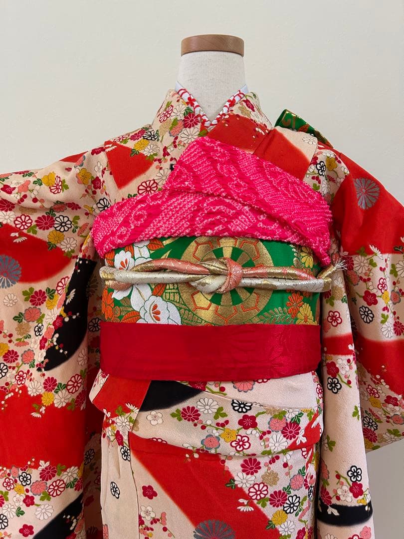 7歳七五三　アンティーク正絹着物、帯揚げ、帯締め　しごき　セット