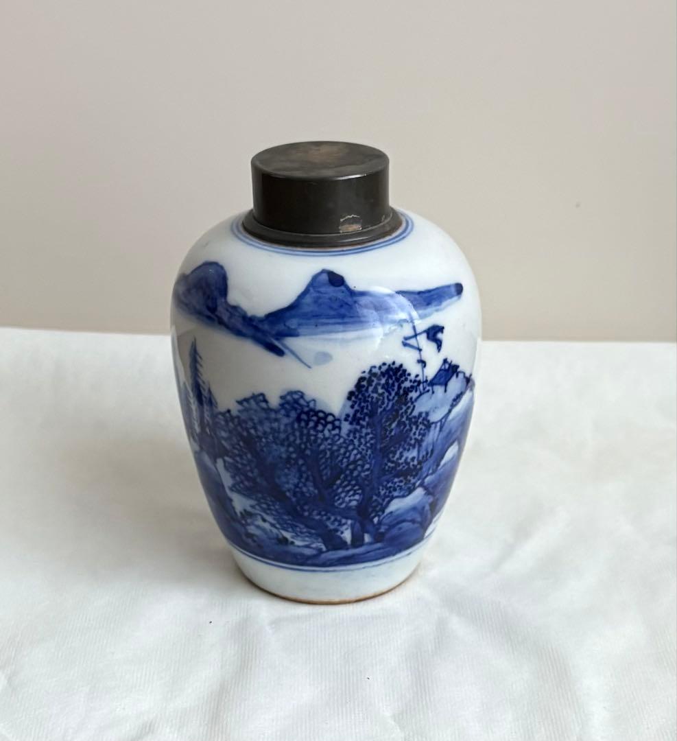 青花山水文様の茶壺　染付茶入　茶心壺　 中国の伝統的な青白磁　蓋は開きません