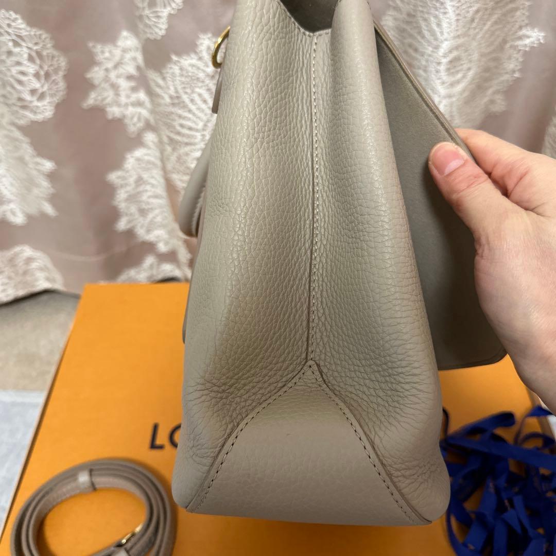 ブランド名 LOUIS VUITTON（ルイ・ヴィトン）