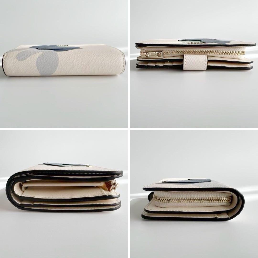 新品 未使用　FURLA　フルラ　二つ折り財布　バビロン　フラワー　花柄