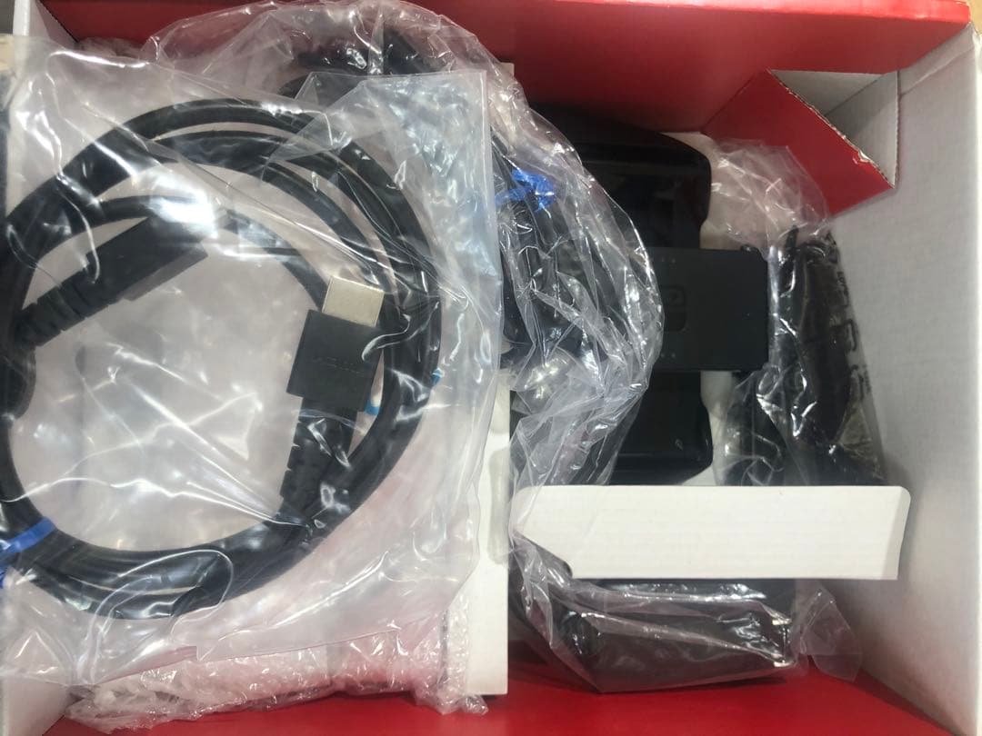 Nintendo Switch 有機ELモデル マリオレッド