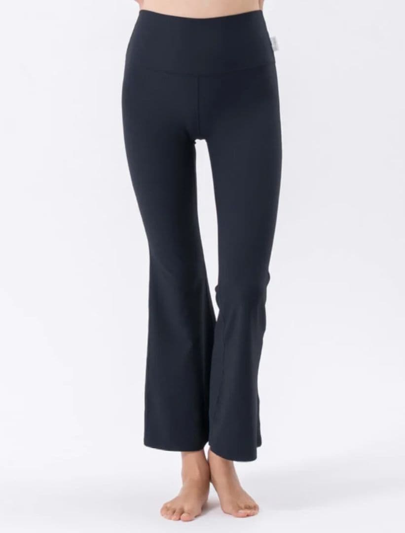 【新品】 2点セット サイドギャザーカップ付きTee フレアリブパンツ Lサイズ