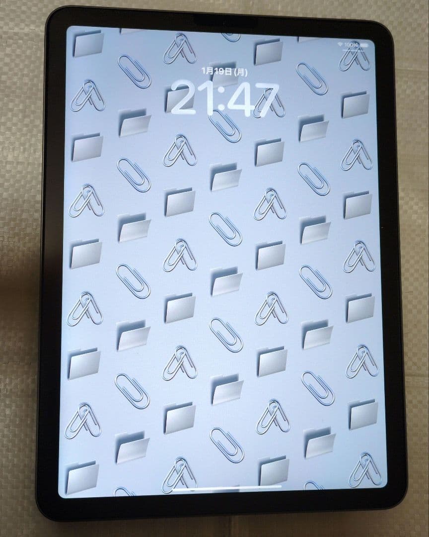 iPad Air 第5世代 M1 64GB Wi-Fi +純正ペン＆高級カバー