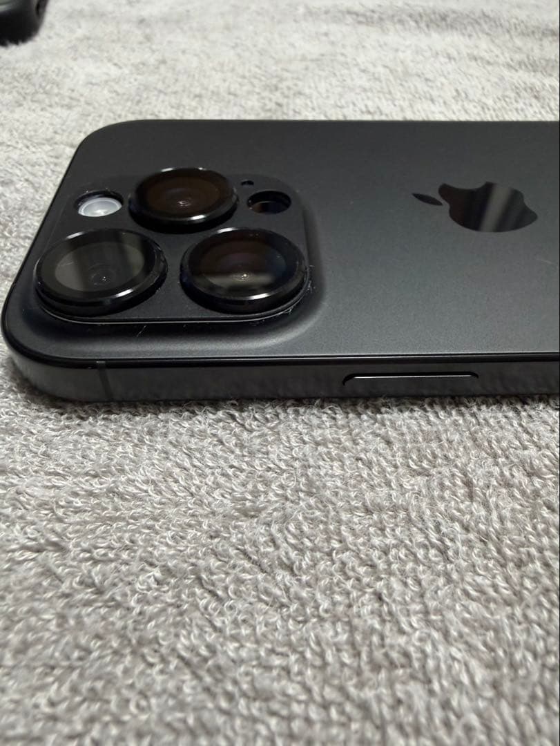 Apple iPhone 16 Pro ブラックチタニウム 128GB