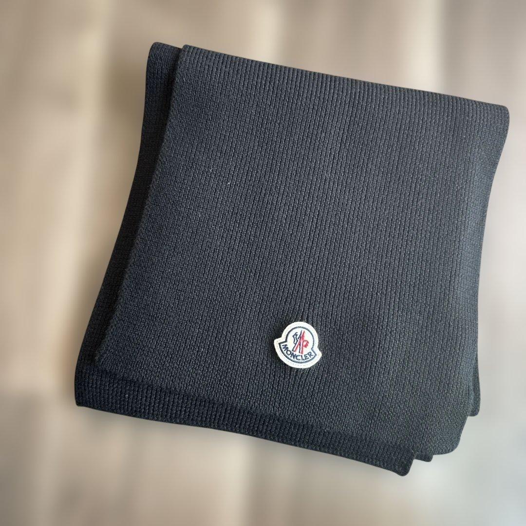 MONCLER 黒 リブ編み マフラー