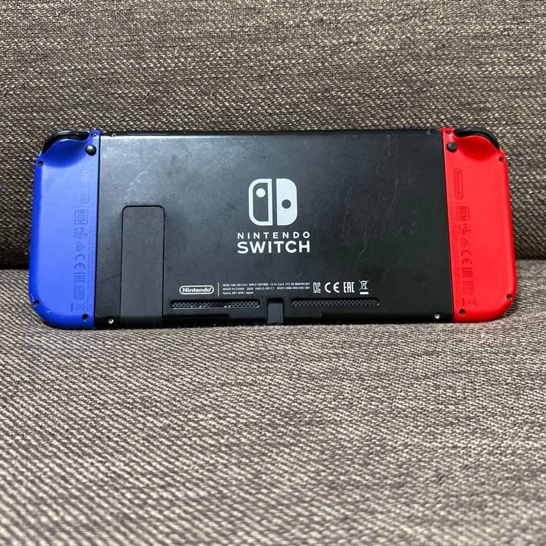 Nintendo Switch』(Joy-Con(L)レッド/(R)ブルー