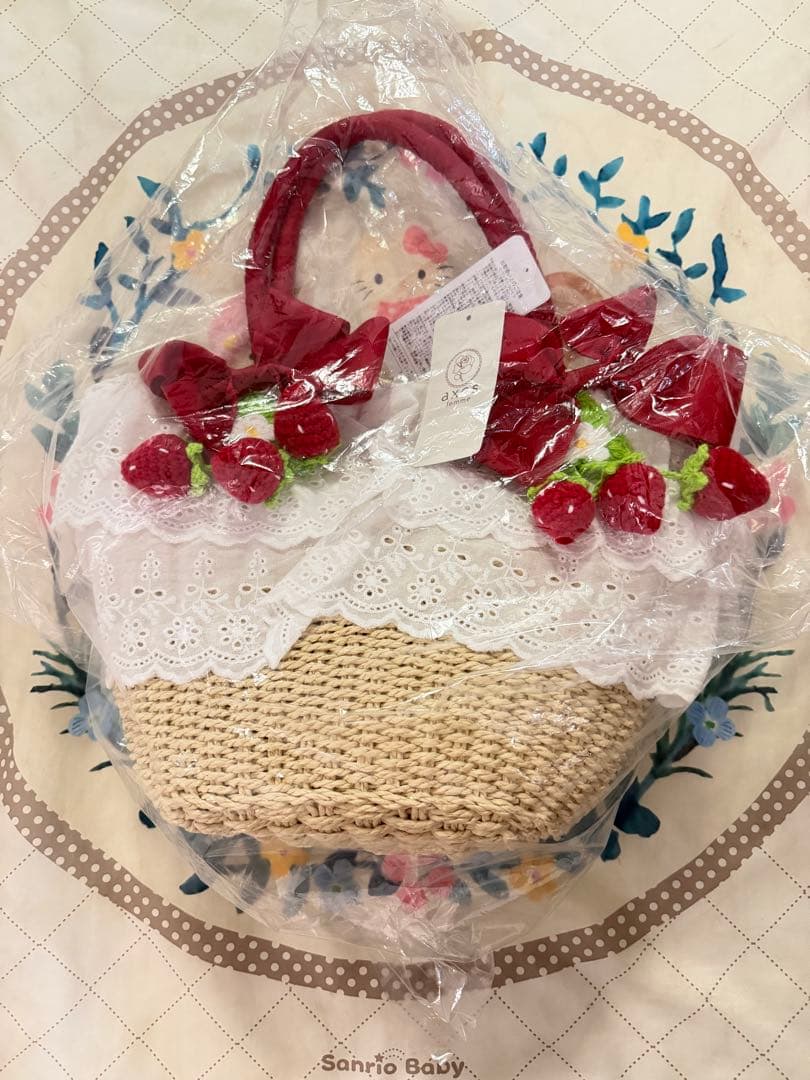 axes femme 受注生産 いちごあみぐるみ付き カゴバッグ