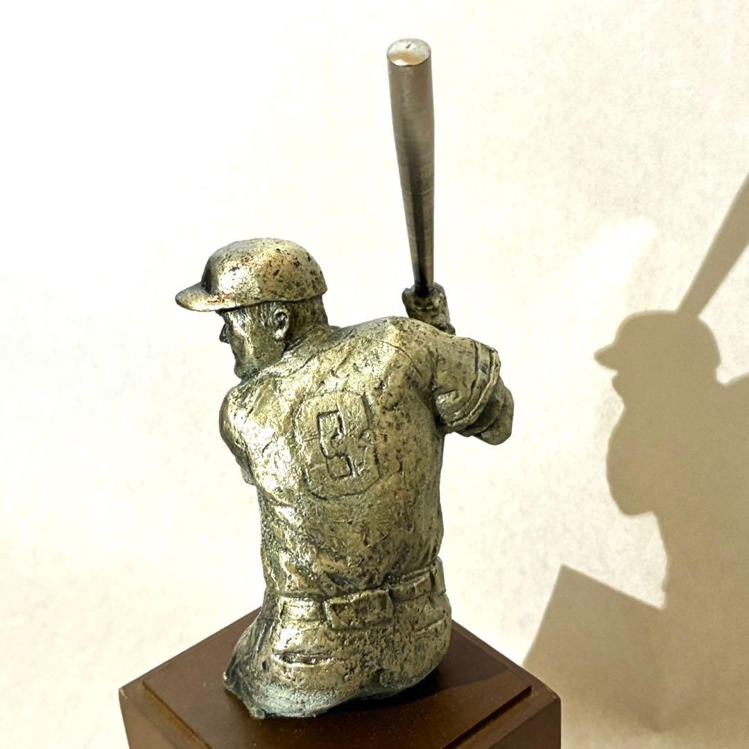 長嶋茂雄引退記念ブロンズ像　3