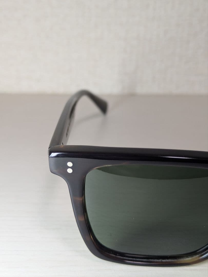 新品未使用 オリバーピープルズ LachmanSunサングラス イタリア製 偏光