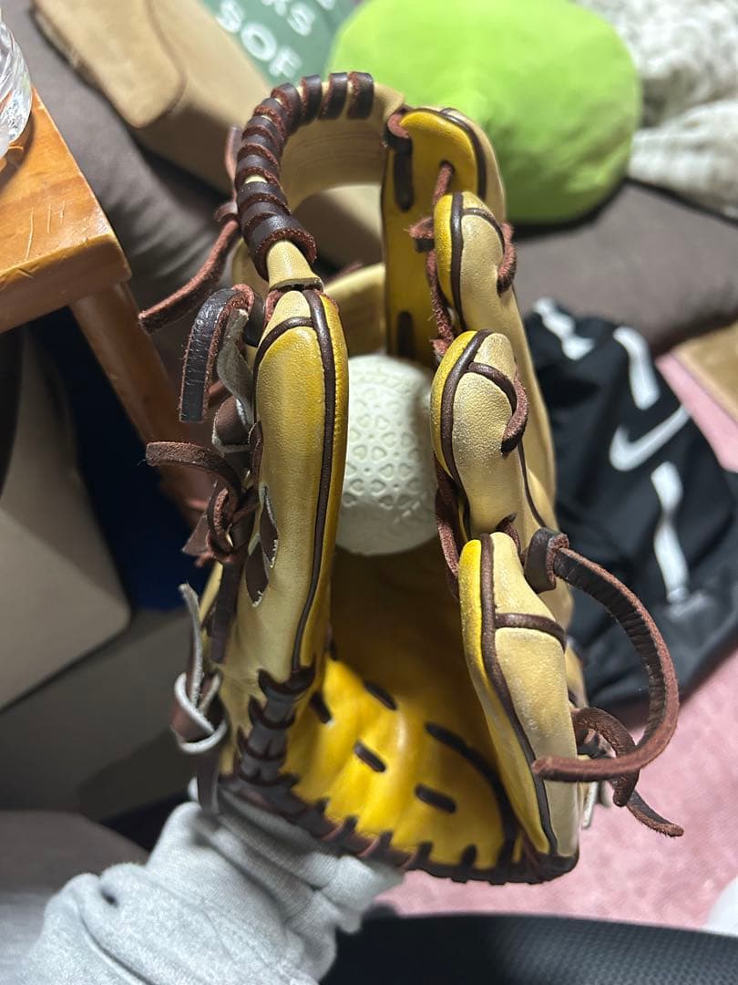 ドナイヤ２０２２限定販売軟式内野手用グラブ ラベル直刺繍モデルブロンドXゴールド