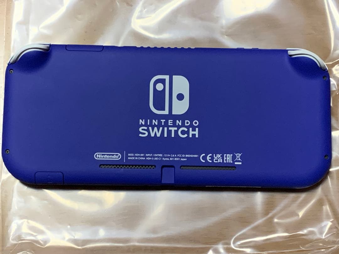 任天堂Switch ライト　ブルー
