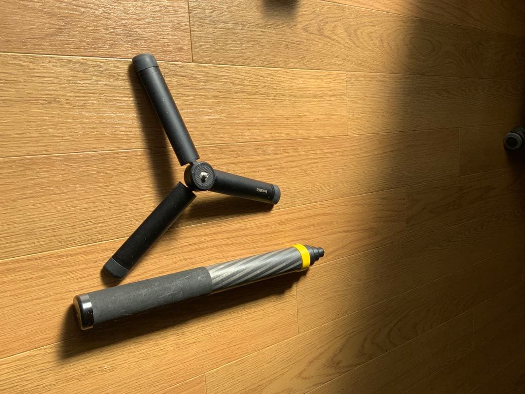 【早い者勝ち】Insta360 3m自撮り棒（三脚付）