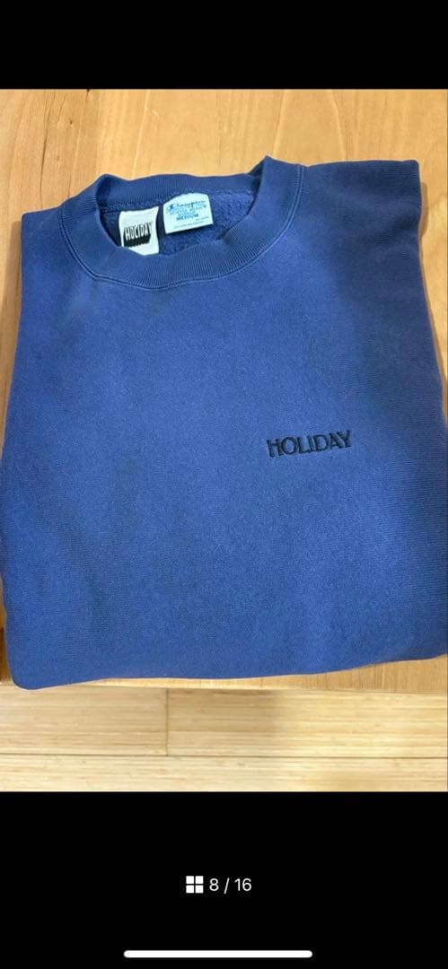 HOLIDAY スウェット